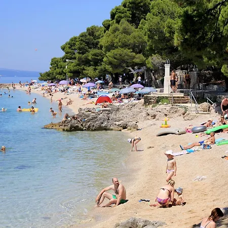 With Parking Space Brela, Makarska - 22678 Брела