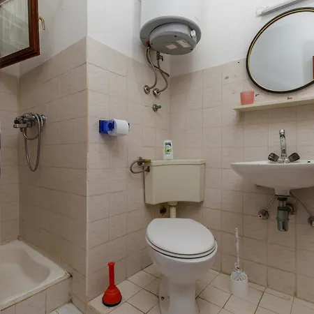 Apartmán With A Parking Space Brela, Makarska - 22678