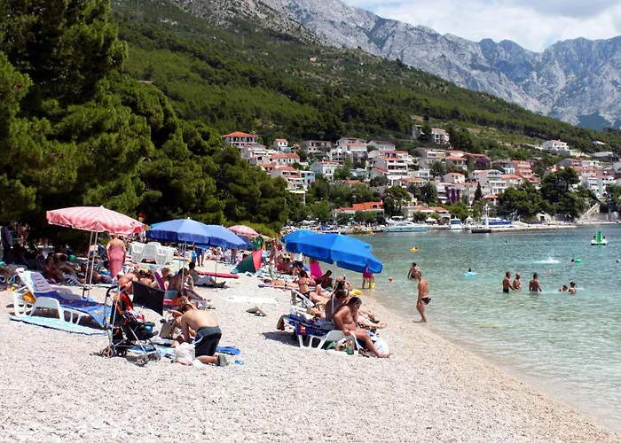 With Parking Space Brela, Makarska - 22678 *